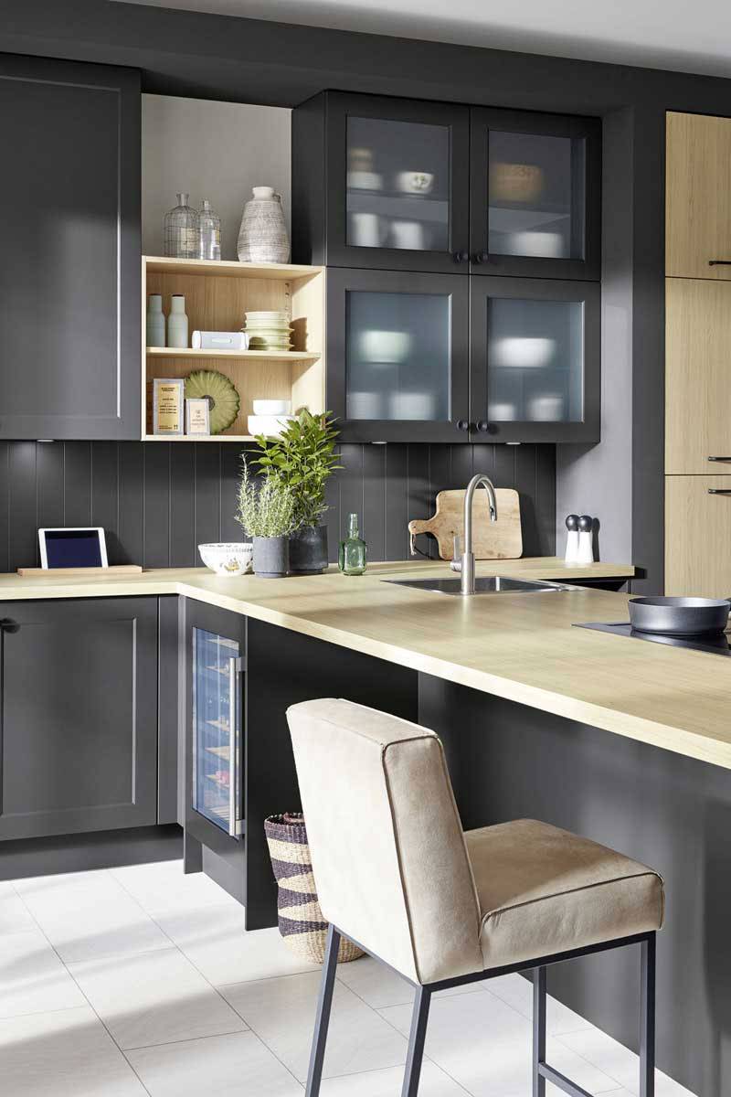 PLACARD PORTE 2 | Cocina Kuchen Cuisines équipées et sur mesure pour particuliers et professionnels à Altkirch vers Mulhouse Riedisheim 0